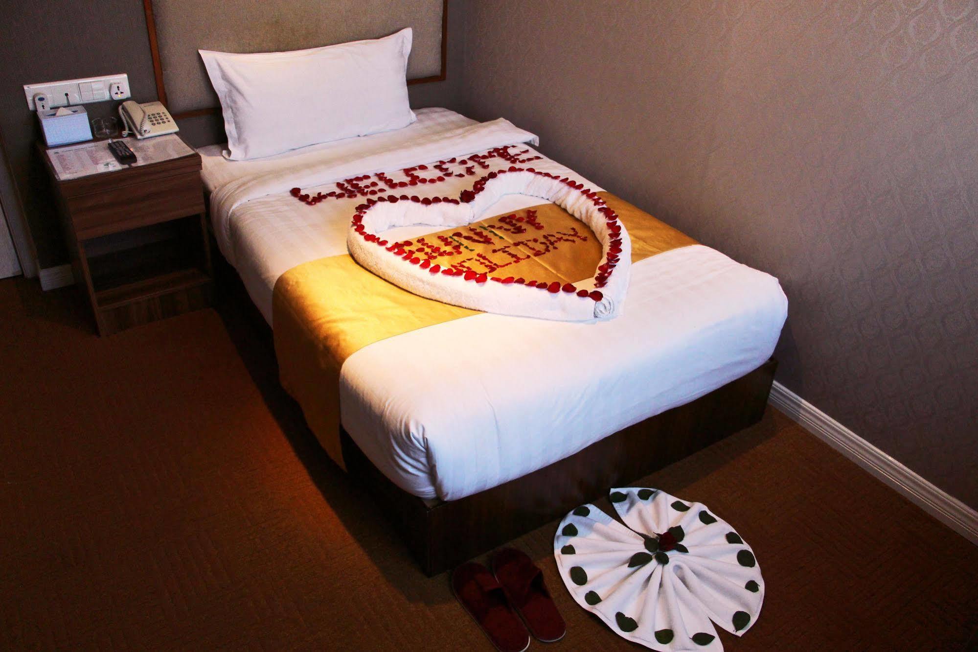 Sunny Holiday Hotel Gyogon Extérieur photo