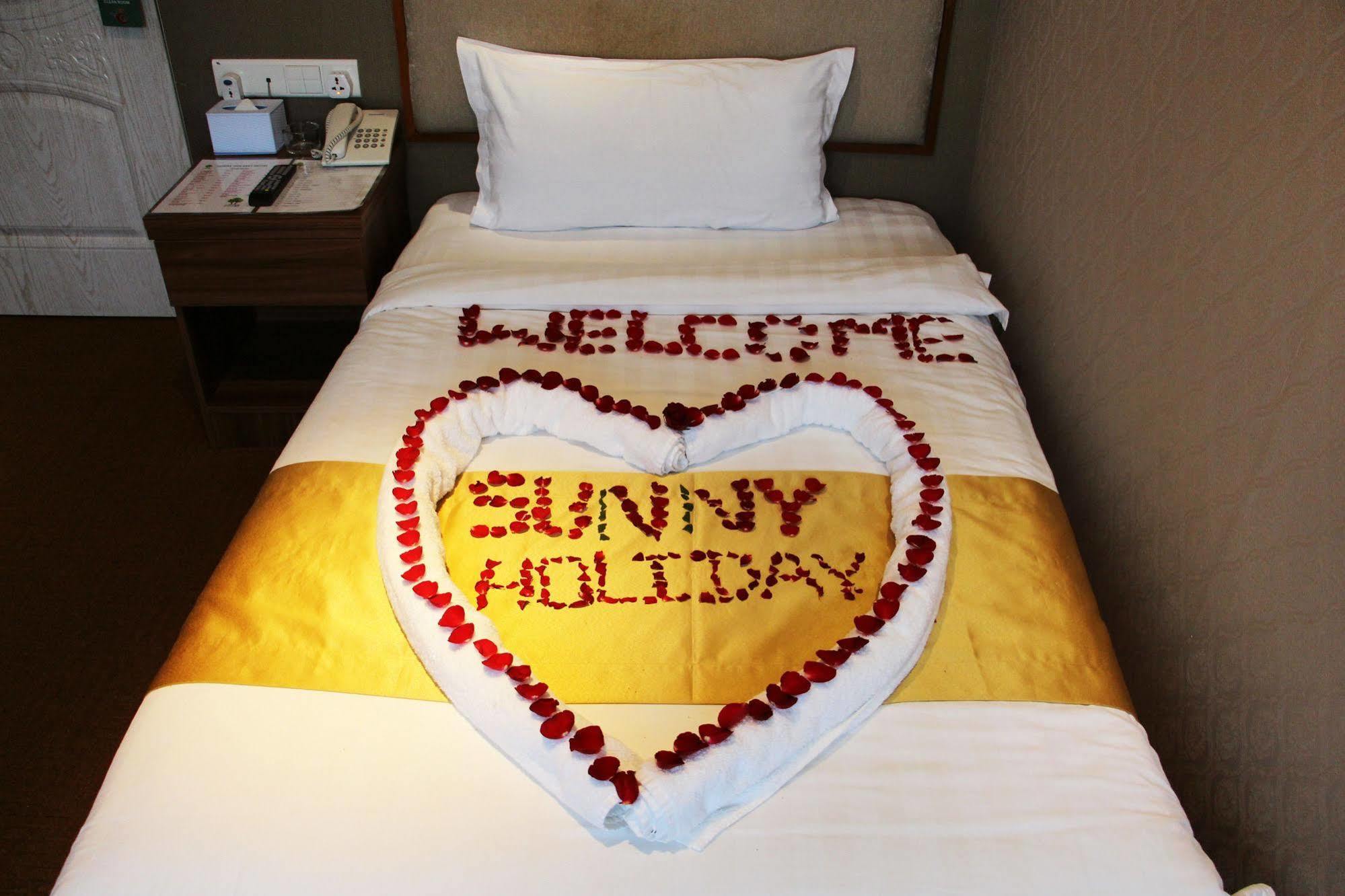 Sunny Holiday Hotel Gyogon Extérieur photo